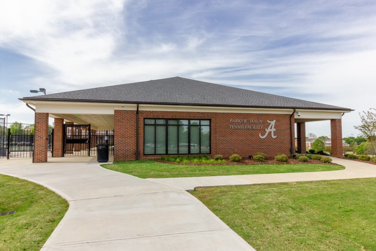 UA Parker Haun Tennis Facility | Caldwell Architects